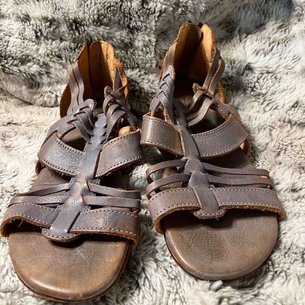 Bed Stu Women's Brown Leather Strappy Sandals